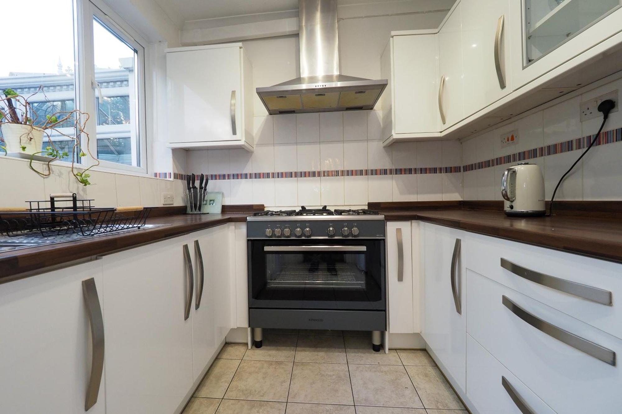 Westmorland - 4 Bedroom House - Free Parking For Up To 7 Cars - Walking Distance To Qmc And University - Ideal For Contractors And Large Groups 诺丁汉 外观 照片