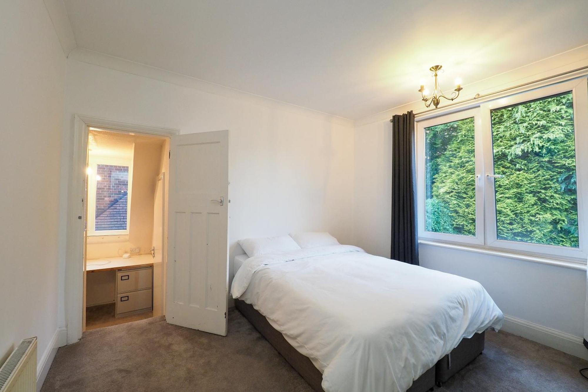 Westmorland - 4 Bedroom House - Free Parking For Up To 7 Cars - Walking Distance To Qmc And University - Ideal For Contractors And Large Groups 诺丁汉 外观 照片