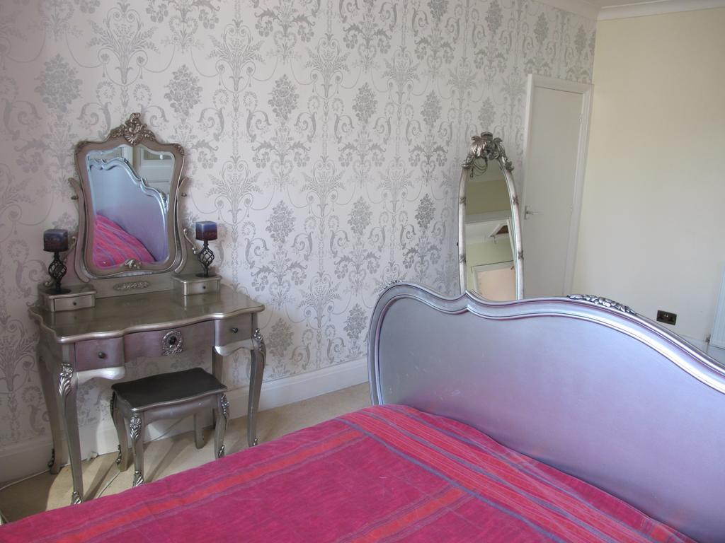 Westmorland - 4 Bedroom House - Free Parking For Up To 7 Cars - Walking Distance To Qmc And University - Ideal For Contractors And Large Groups 诺丁汉 外观 照片