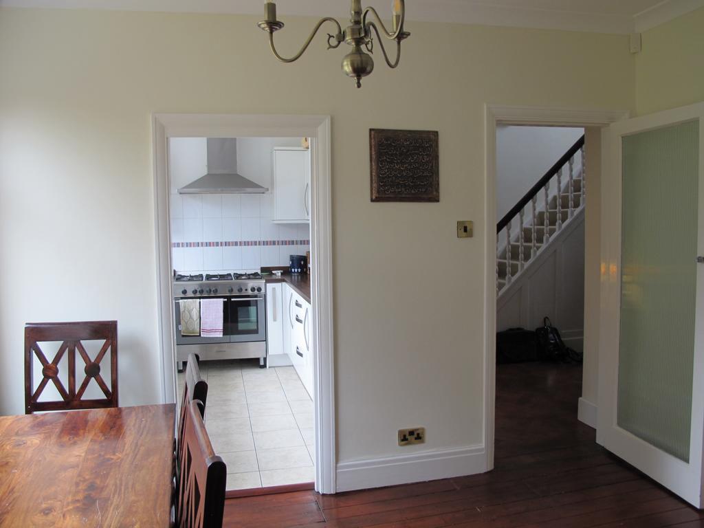 Westmorland - 4 Bedroom House - Free Parking For Up To 7 Cars - Walking Distance To Qmc And University - Ideal For Contractors And Large Groups 诺丁汉 外观 照片