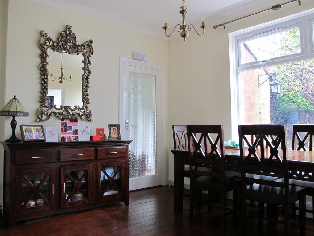 Westmorland - 4 Bedroom House - Free Parking For Up To 7 Cars - Walking Distance To Qmc And University - Ideal For Contractors And Large Groups 诺丁汉 外观 照片