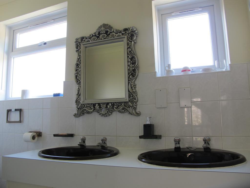 Westmorland - 4 Bedroom House - Free Parking For Up To 7 Cars - Walking Distance To Qmc And University - Ideal For Contractors And Large Groups 诺丁汉 外观 照片