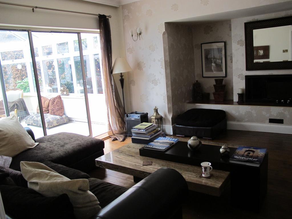 Westmorland - 4 Bedroom House - Free Parking For Up To 7 Cars - Walking Distance To Qmc And University - Ideal For Contractors And Large Groups 诺丁汉 外观 照片