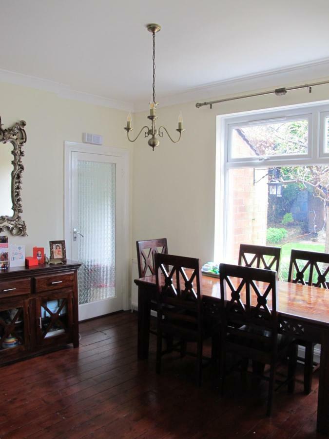 Westmorland - 4 Bedroom House - Free Parking For Up To 7 Cars - Walking Distance To Qmc And University - Ideal For Contractors And Large Groups 诺丁汉 外观 照片