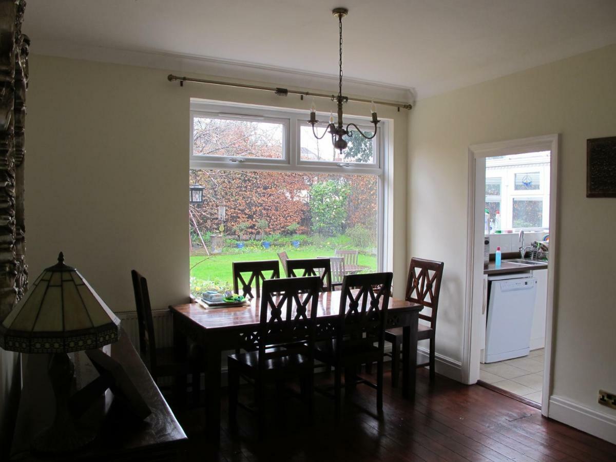 Westmorland - 4 Bedroom House - Free Parking For Up To 7 Cars - Walking Distance To Qmc And University - Ideal For Contractors And Large Groups 诺丁汉 外观 照片